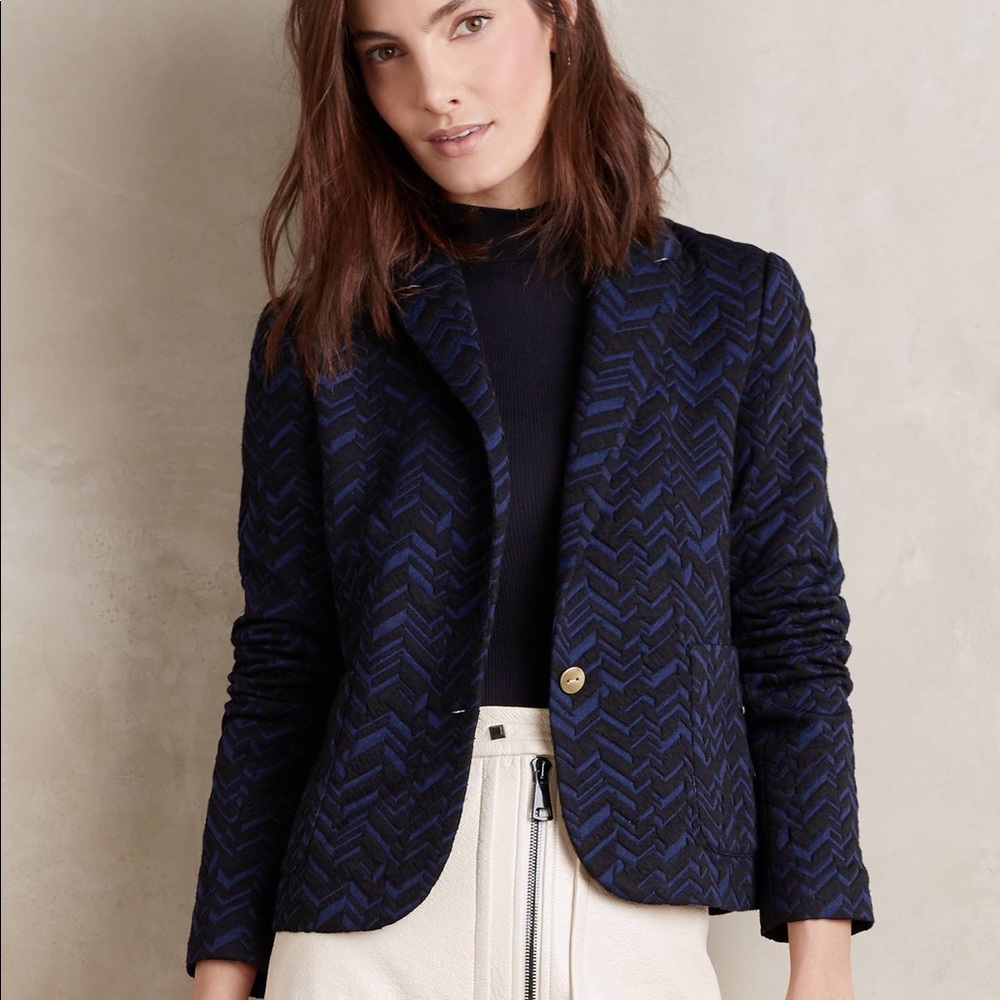 Bas relief Anthropologie navy/ black blazer